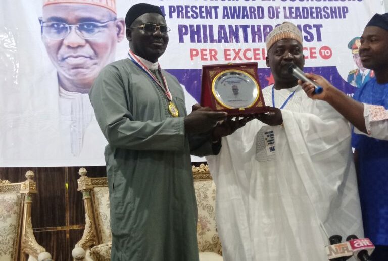 Buratai urges support for Tinubu at award ceremony